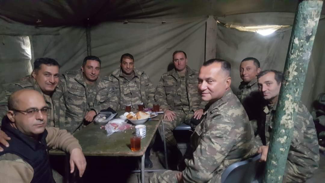 Böyük şücaətlər göstərən zabit